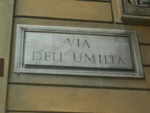 la via dell'umiltà